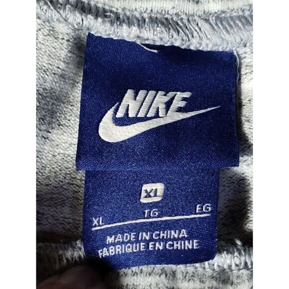 Men's Nike Gray/Black Long Sweat Shorts Size XL With Pockets Front & Back - Picture 7 of 8